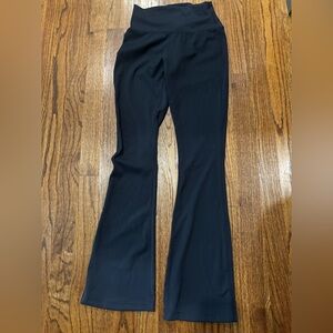 Tuckernuck Black flare leg leggings, size xs